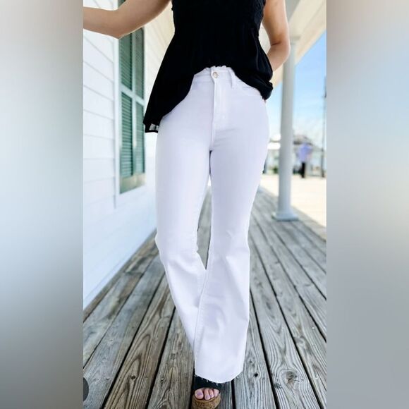 Judy Blue Raw Hem White High Waist Flare Jeans Size 15/32 - Picture 4 of 9